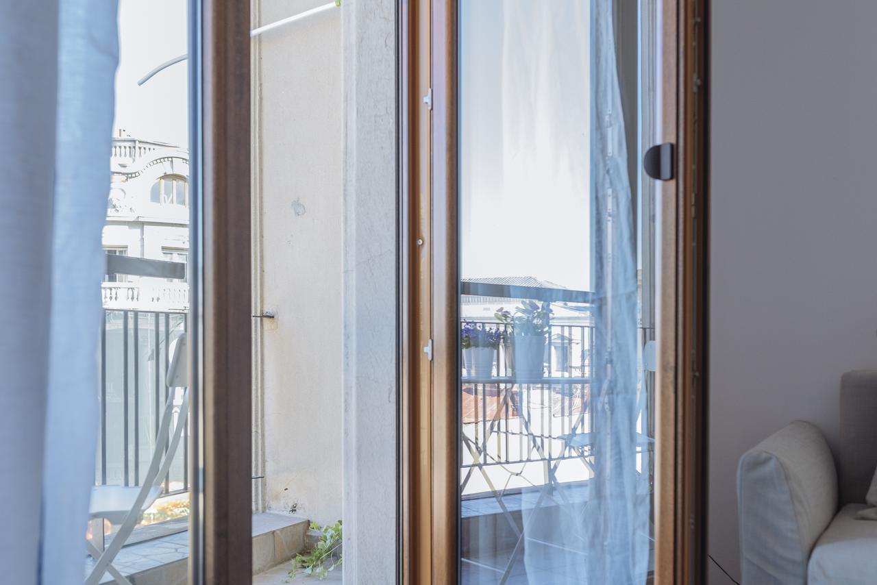 Old Town - City Center Apartment 부쿠레슈티 외부 사진